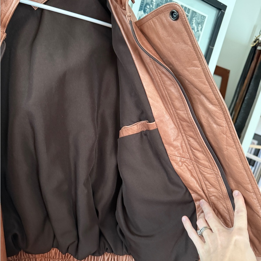 Vintage Tan Leather Bomber Jacket - Picture 5 of 7